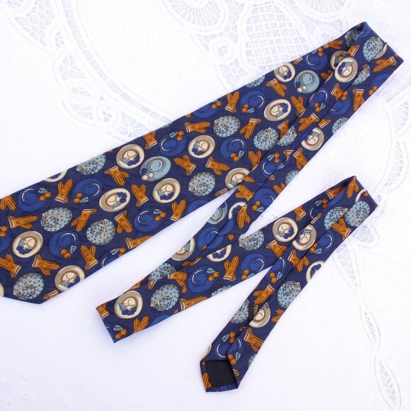 Vintage 100% silk FENDI necktie Crevatte made in Italy - Picture 10 of 10